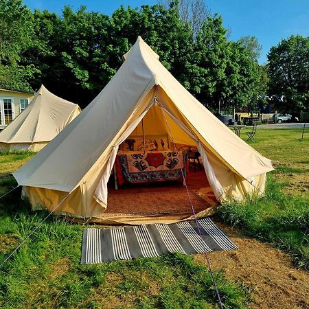 Secret Garden Glamping African Themed Tent Newark upon Trent Eksteriør billede